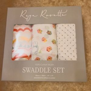 NIB Reya Rosette Three Piece 100% Cotton Muslin Swaddle Set